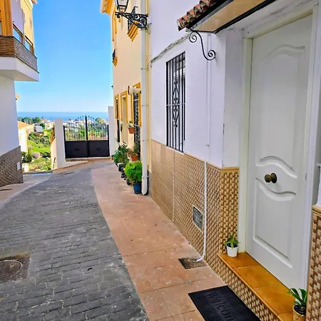 Casa Luna-rooftop Terrace-torrox Pueblo דירה טורוקס